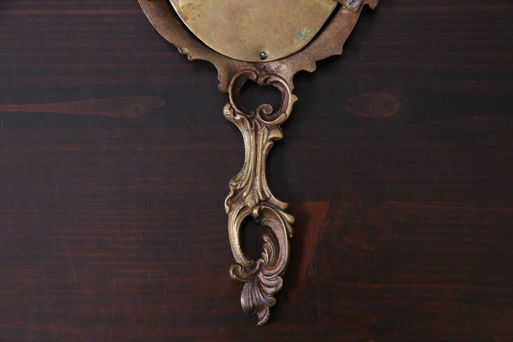 アンティーク雑貨　イギリスアンティーク　天使のようなモチーフのクラシカルなハンドミラー(手鏡)