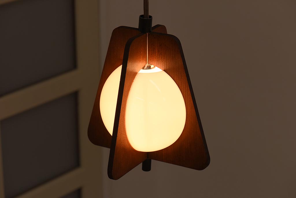 昭和期　松下電工　レトロモダンな木製のペンダントライト(天井照明、吊り下げ照明)