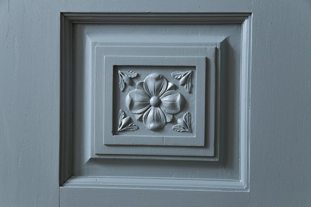 ペイント建具　DIY　花のレリーフが目を引くフレンチなドア(扉、建具)(2)
