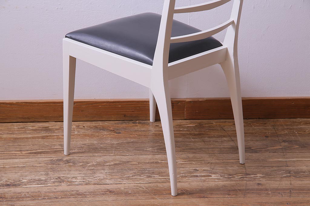 ペイント家具　細身のフレームがおしゃれなダイニングチェア(ワークチェア、椅子)