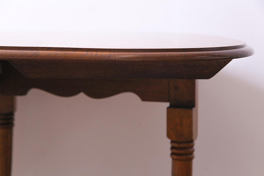 アンティーク家具　アンティーク　オーク材　シンプルなデザインのバタフライテーブル(エクステンションテーブル)