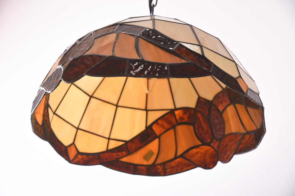 日本製　温かな色味が魅力的なステンドグラスシェードのペンダントライト(天井照明)