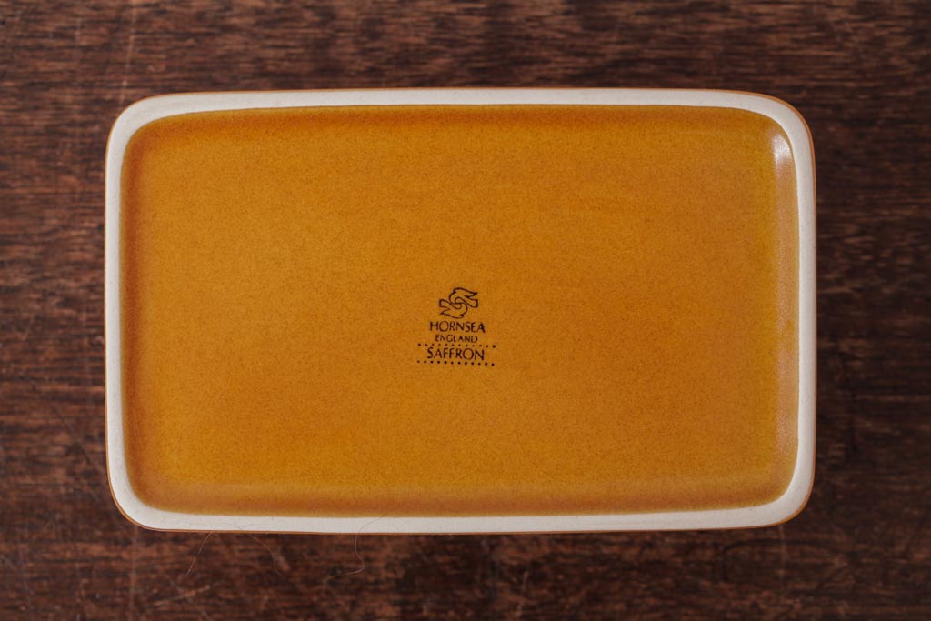 アンティーク雑貨　イギリスビンテージ　HORNSEA(ホーンジー)　SAFFRON(サフラン)　バターケース(洋食器)