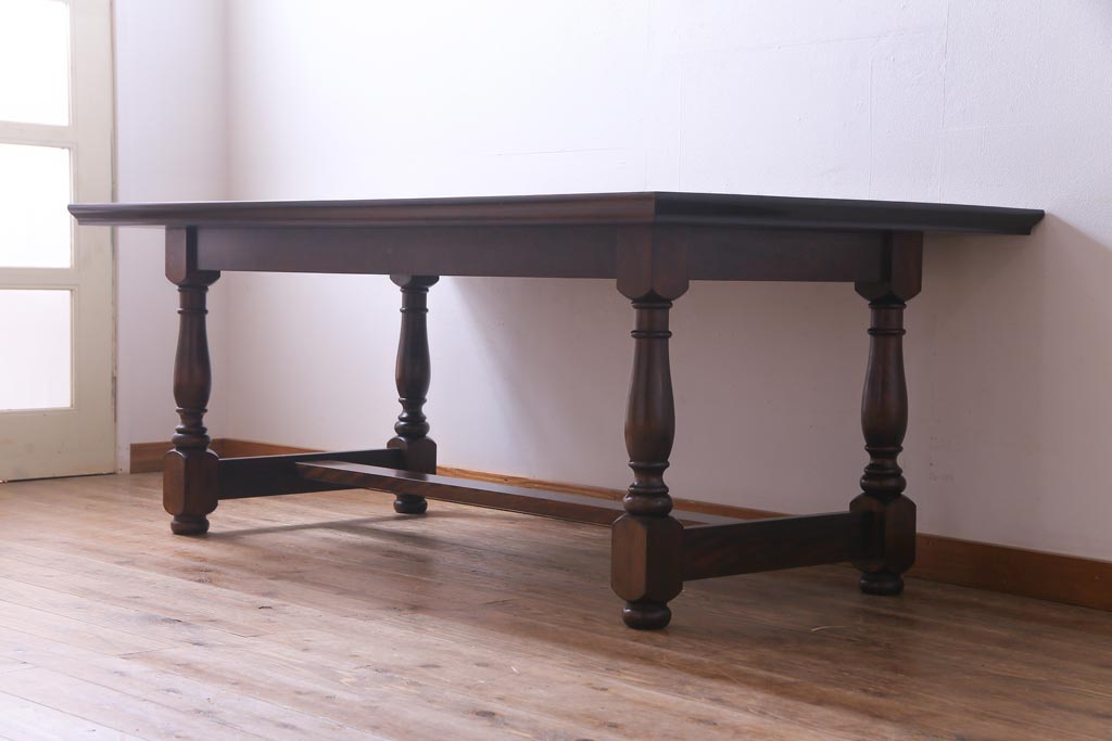 中古　筑前民芸家具　樺材　シックで上質な佇まいが魅力的なダイニングテーブル(食卓)