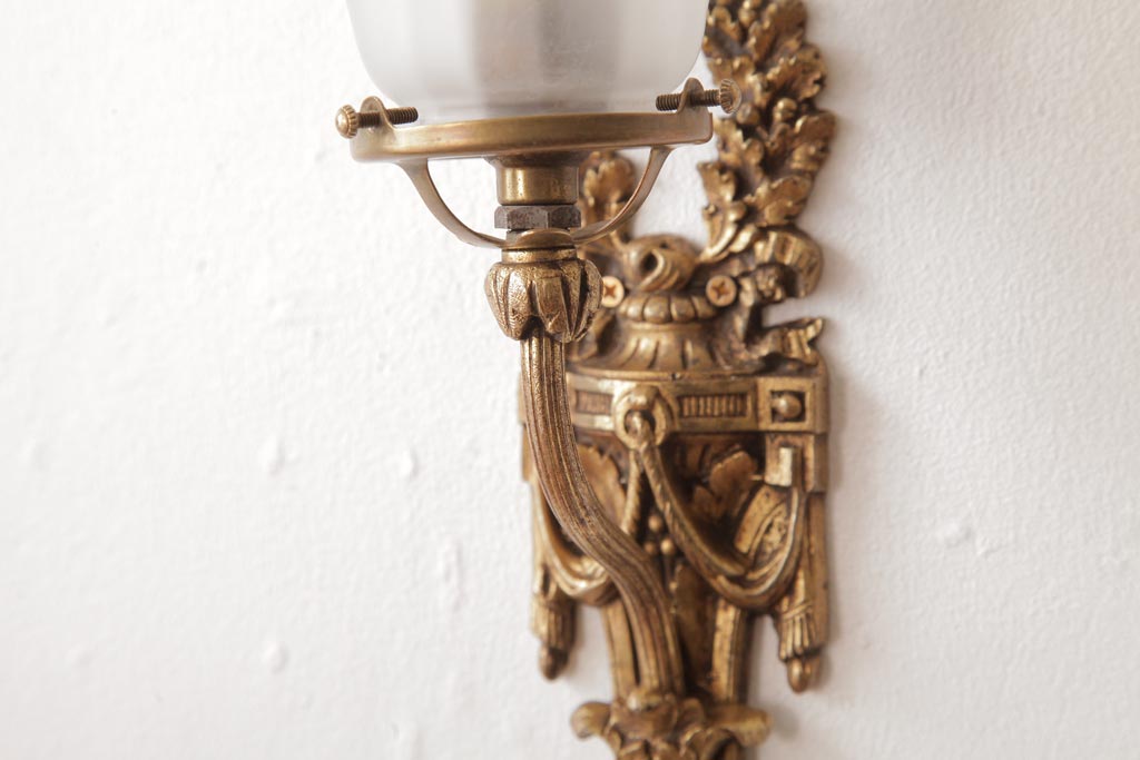 フランスアンティーク　シックなデザインのウォールブラケットライト(壁掛け照明、ランプ)