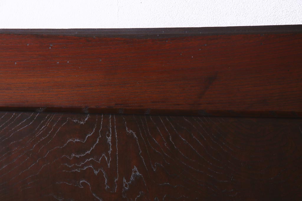 和製アンティーク　明治期　欅一枚板　漆塗りが上品な印象与える蔵戸(建具、引き戸、玄関戸)