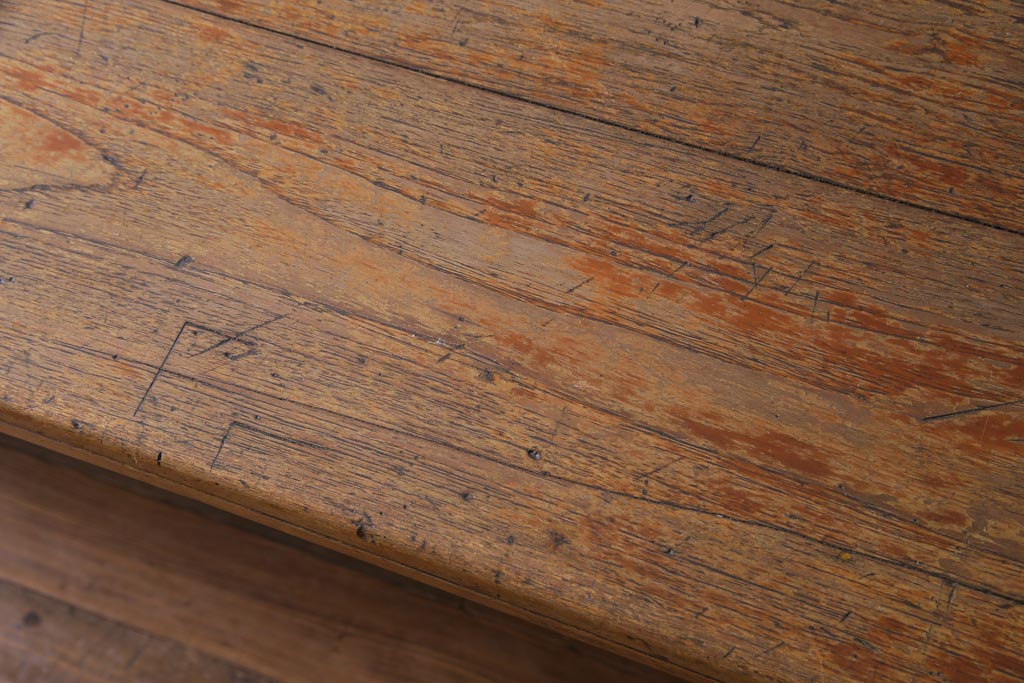 アンティーク家具　フランスアンティーク　オーク材・パイン材　シャビーシックな風合いがお洒落なテーブル(ダイニングテーブル、作業台)