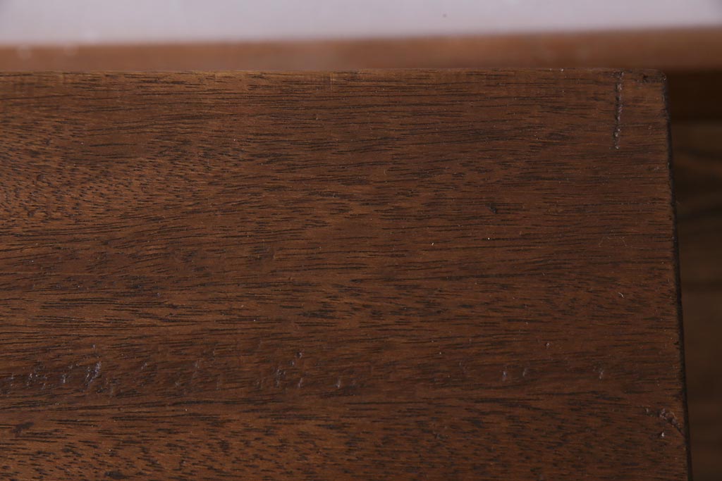 アンティーク家具　昭和中期　ペイント家具　ナチュラルな雰囲気が温かみを感じる鉄脚ベンチ(飾り台)