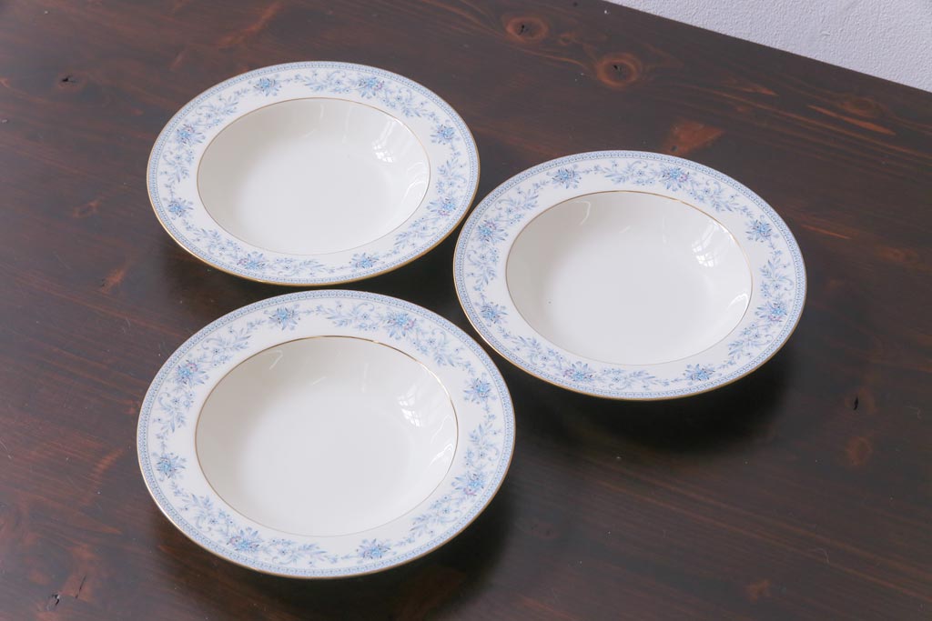 中古　ノリタケ(Noritake)　ブルーヒル(廃盤)　淡いブルーの花柄が可憐なスープ皿3枚セット(洋食器)