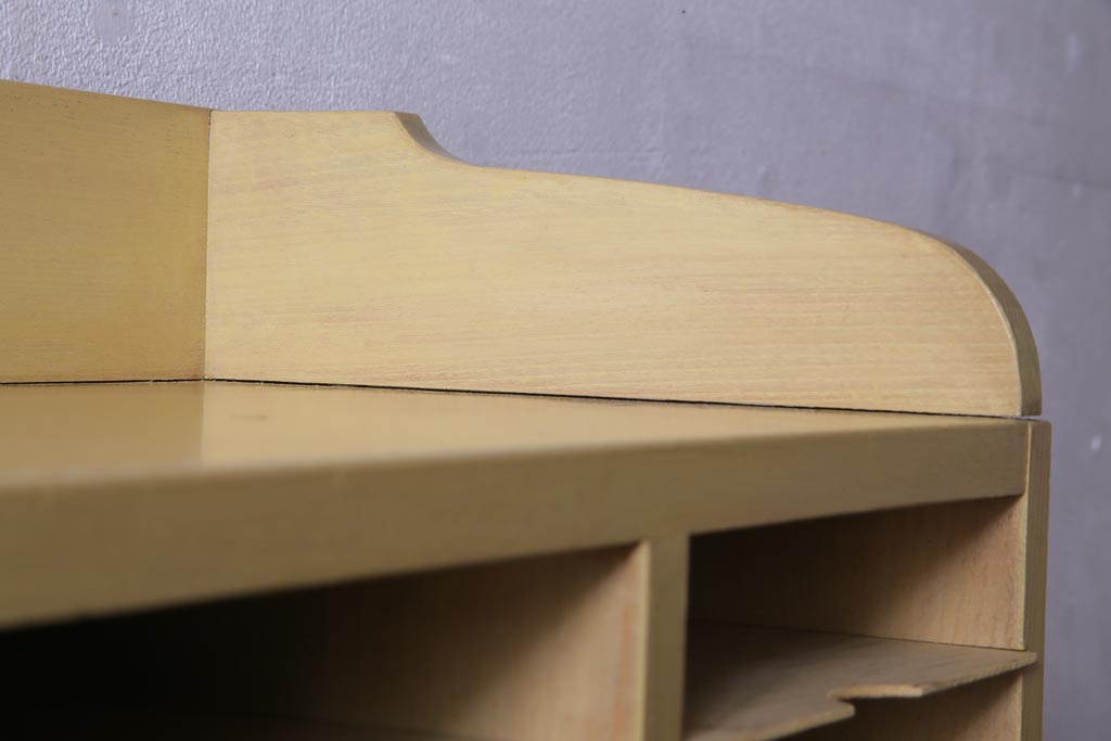 レトロ家具　昭和レトロ　大容量　棚板が全て取り外せる使い勝手抜群の書類収納棚(カルテケース、レターラック、書類ケース)