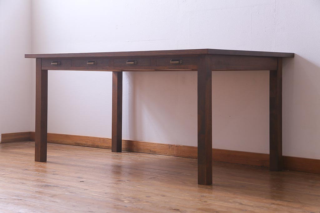 リメイク家具　天板オーク材　素朴な佇まいが魅力の引き出し付き作業テーブル(ダイニングテーブル、作業台)