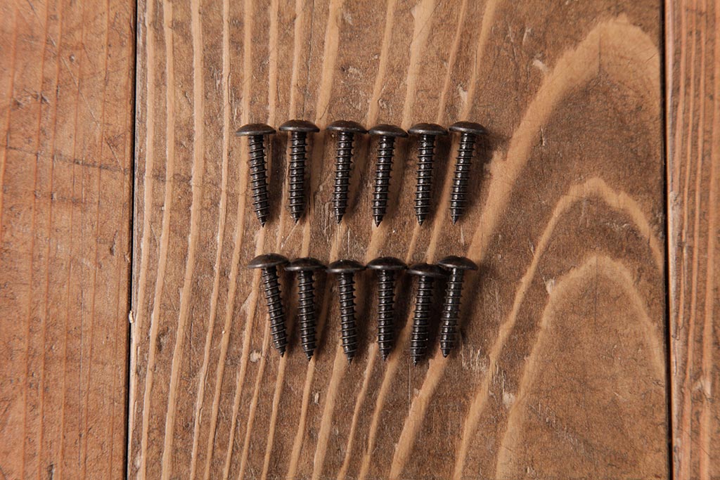 ラフジュ工房オリジナル　ペイント　コントラストがおしゃれなパタパタ扉の壁掛け収納棚(ウォールシェルフ)(1)