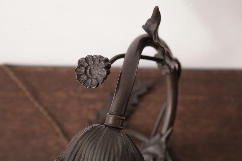 フランスアンティーク　DAUM NANCY(ドーム・ナンシー、ドーム兄弟)　花の形のテーブルランプ(スタンドライト、卓上照明、デスクランプ)