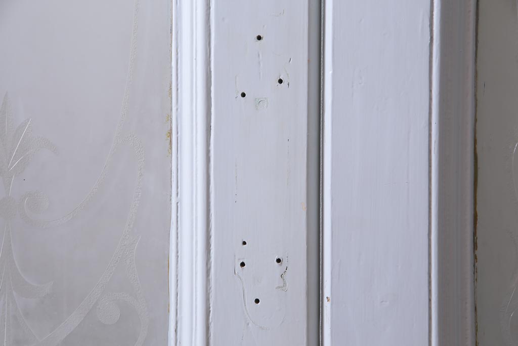 フランスアンティーク　両開き　透かしがおしゃれなフレンチシックな親子ドア(ガラスドア、扉)