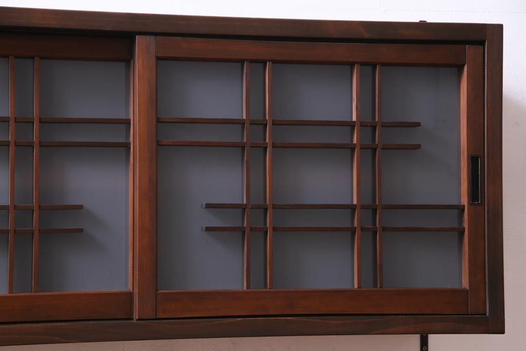 ラフジュ工房オリジナル　建具リメイク　シンプルな中に渋さのある壁掛け戸棚(ウォールシェルフ、吊り戸棚)(1)