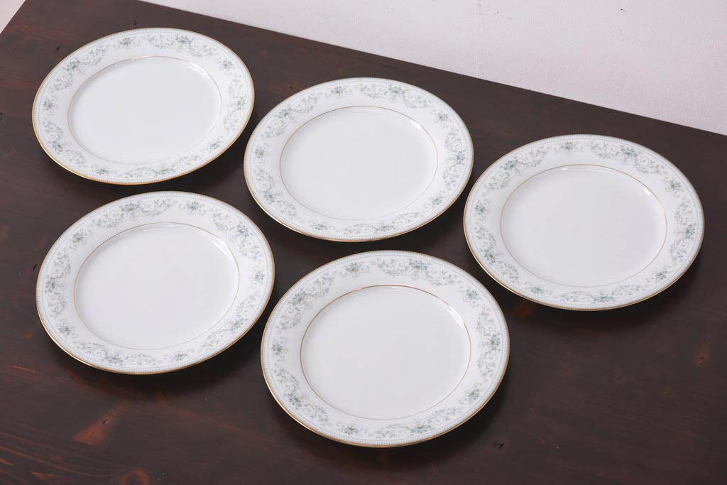 中古　ノリタケ(Noritake)　NOBLE(ノーブル) 2600　金彩　清楚な雰囲気漂う小花柄の小皿5枚セット(プレート、洋食器)