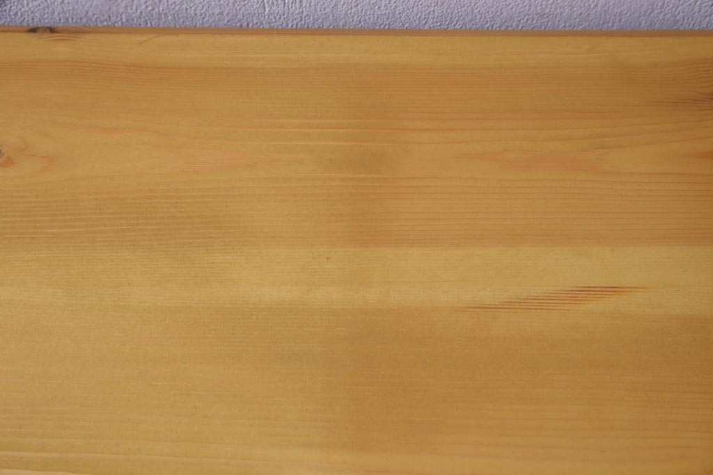 中古美品　ペニーワイズ　M18 明るく温もり溢れるパイン無垢材のチャイルドデスク(定価約16万円)