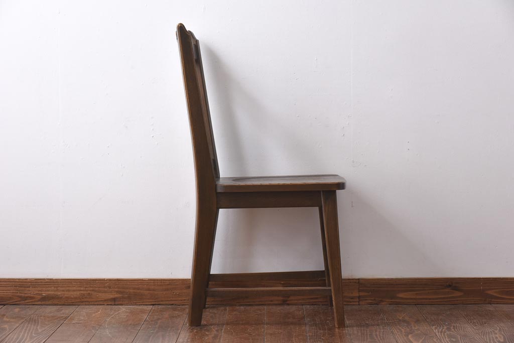 中古　神戸家具　永田良介商店　素朴なアンティークスタイルを楽しめるスカシ型食堂椅子(チェア、イス)