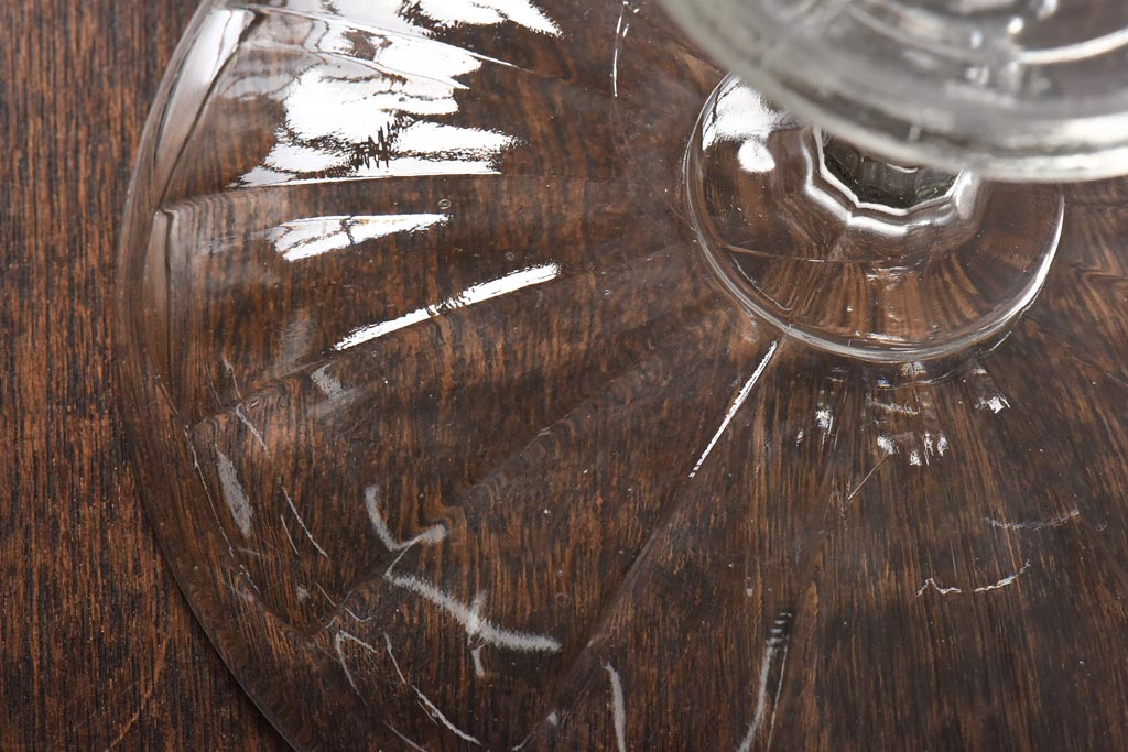 アンティーク雑貨　イギリス製　レトロスタイルにも合うビンテージのガラスコンポート(プレスガラス)