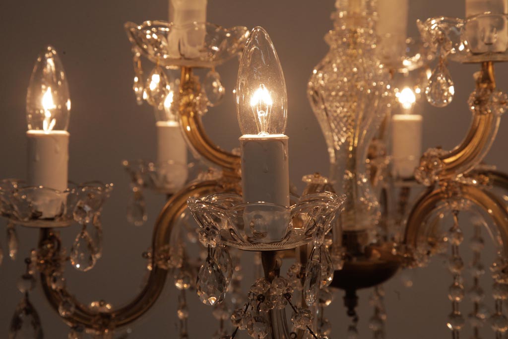 イタリア　高級品!　ベネチアンガラス　存在感抜群のガラスドロップシャンデリア(9灯、天井照明、ヴェネツィアン・グラス)