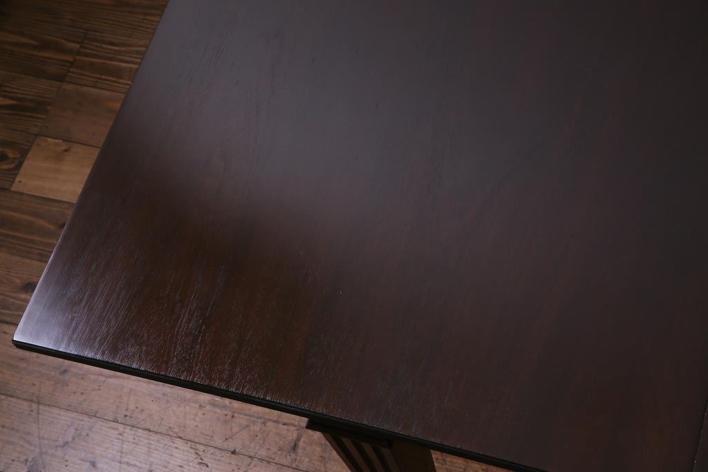 アンティーク家具　フランスアンティーク　マホガニー無垢材　直線的な装飾のエクステンションテーブル(ダイニングテーブル)