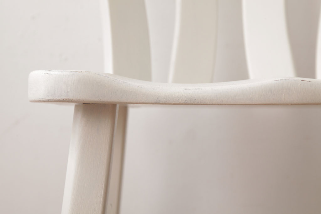 中古輸入家具　オランダ製　さわやかなホワイトカラーのダイニングチェア(椅子)