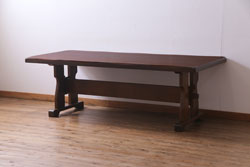 ヴィンテージ家具　ビンテージ　オーク材　楔(くさび)式　シックで落ち着いた雰囲気が魅力的なダイニングテーブル