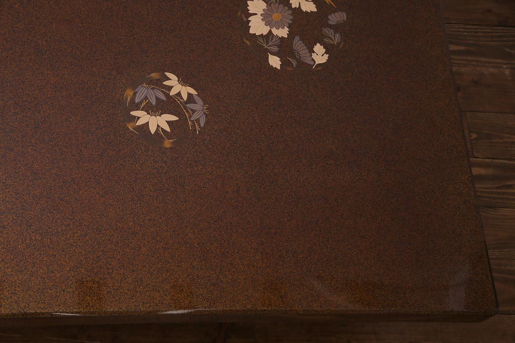 中古　山本幸三郎作　輪島塗　梨地蒔絵　草花の図　日本風情漂う上品な座卓(ローテーブル)