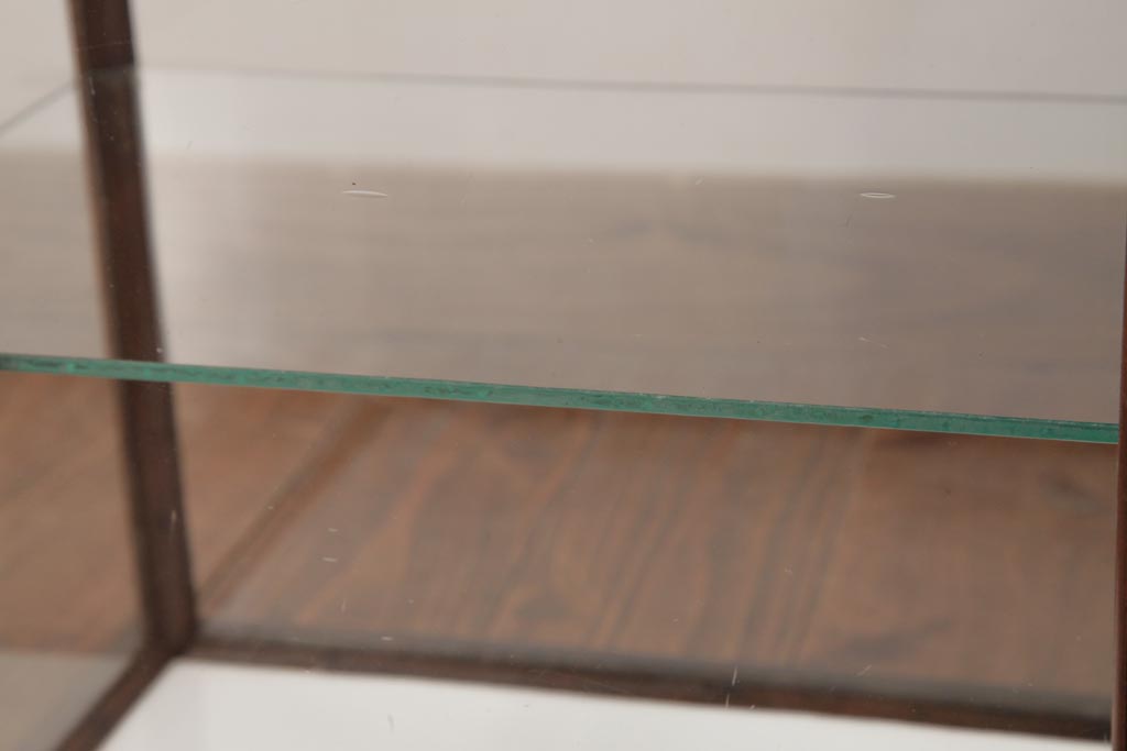レトロ家具　イギリスアンティーク　マホガニー材　卓上　レトロな佇まいがお洒落なガラスケース(ショーケース、陳列棚)