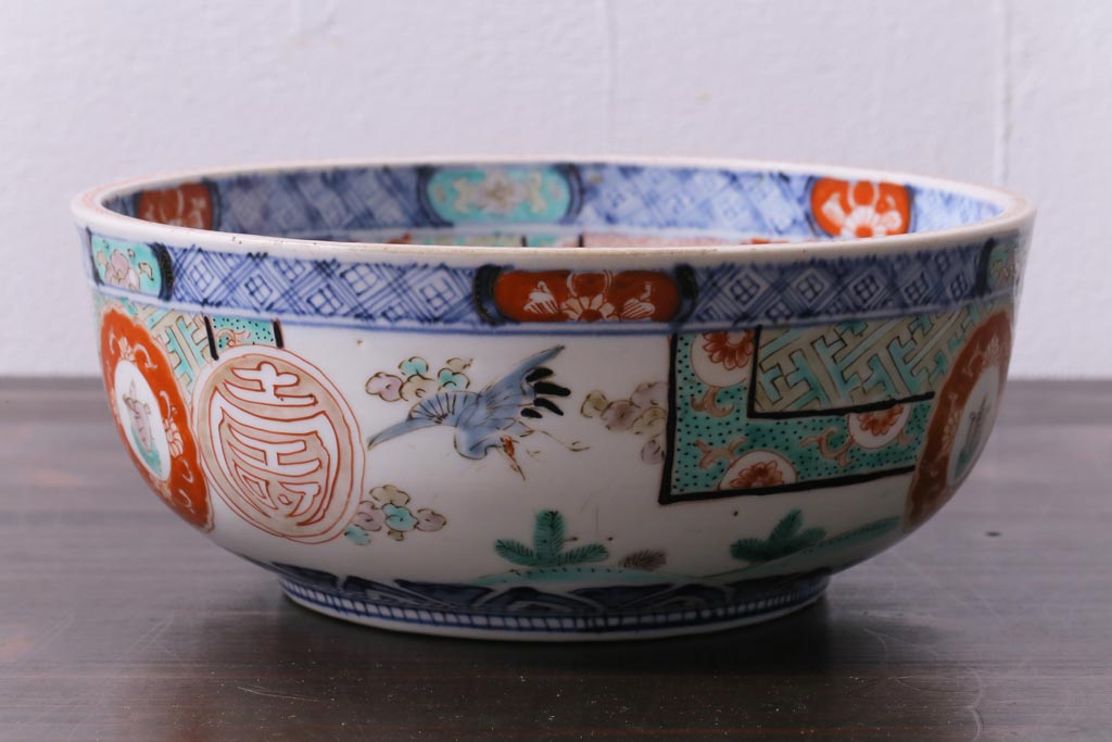 古民具・骨董　江戸期　古伊万里　色絵　緻密な描き込みの7寸深皿(鉢、和食器)