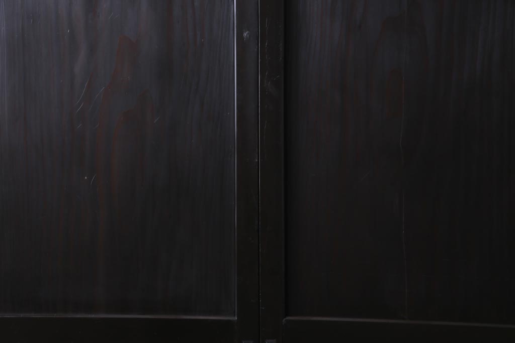 明治期　杉材　漆塗り　幅広サイズで存在感抜群の帯戸2枚セット(板戸)(1)