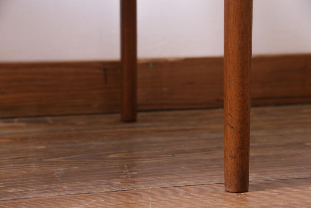 ヴィンテージ家具　北欧ビンテージ　チーク材　温もり溢れる雰囲気のダイニングチェア(椅子、ワークチェア)(2)