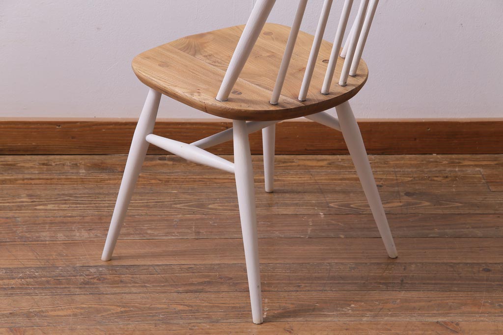 ヴィンテージ家具　ビンテージ　ERCOL(アーコール)　ツートンカラーがおしゃれなナチュラルペイントのクエーカーチェア(椅子)(3)