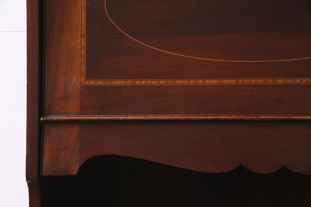 アンティーク家具　イギリスアンティーク　マホガニー材　象嵌入り　コンパクトで上品なライティングビューロー(デスク、机、在宅ワーク、在宅用)