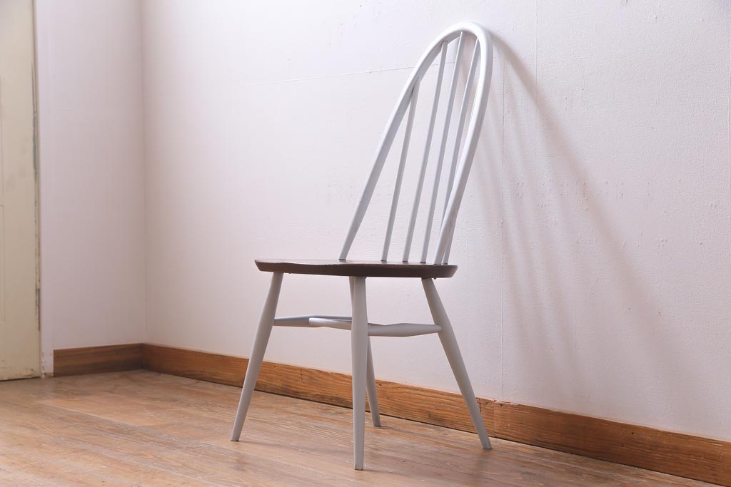 ヴィンテージ家具　ビンテージ　ERCOL(アーコール)　コントラストが目を引くペイントクエーカーチェア(椅子)(3)