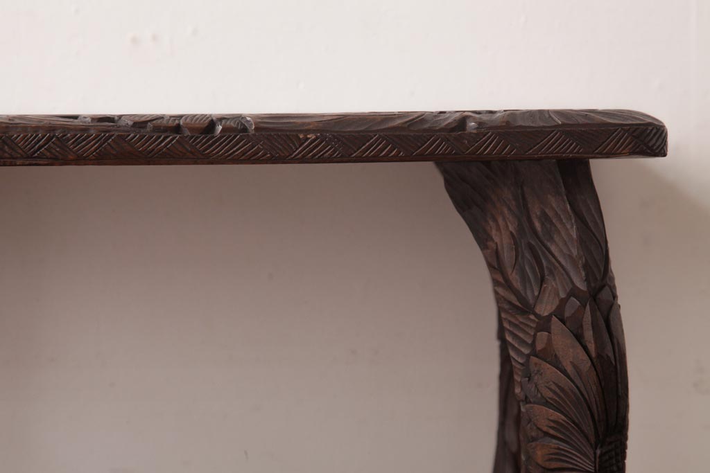 アンティーク雑貨　ビンテージ　伝統工芸　日光彫り　縁起物　ひょっとことおかめが彫られたサイドテーブル(花台、飾り台)