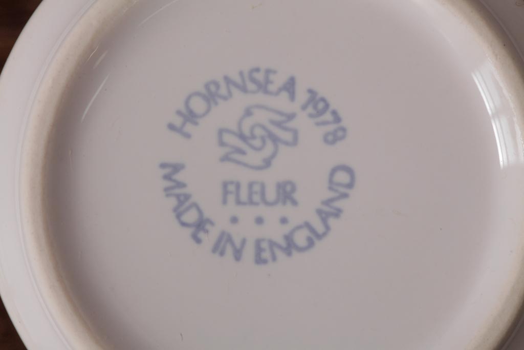 ヴィンテージ雑貨　イギリスビンテージ　Hornsea(ホーンジー)　FLEUR(フルール)　カップ&ソーサー2客セット(R-036418)