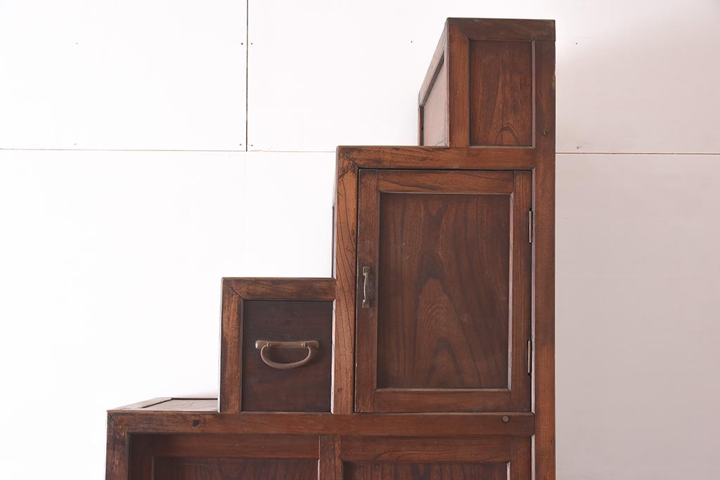 アンティーク家具　明治期　ケヤキ材　上手物　特大サイズの階段箪笥(R-036712)