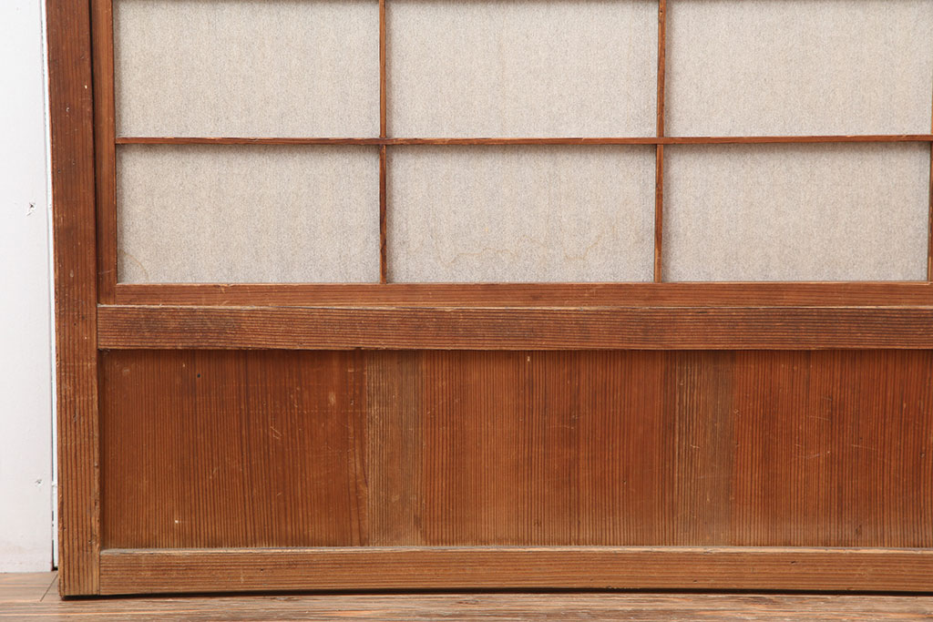 アンティーク建具　昭和初期　裏障子付き　縦桟が上品な雰囲気を醸し出す格子戸2枚セット(建具、引き戸)(R-037095)