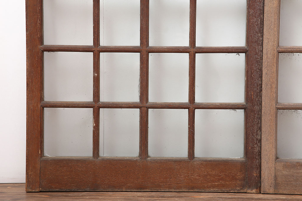 アンティーク建具　レトロな雰囲気漂うガラス戸4枚セット(窓、引き戸)(R-037125)