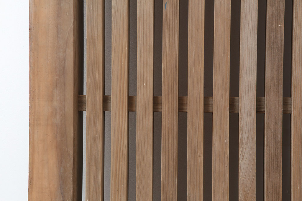アンティーク建具　和製アンティーク　ヒノキ材　風格漂う格子蔵戸(玄関戸、引き戸)(R-037161)