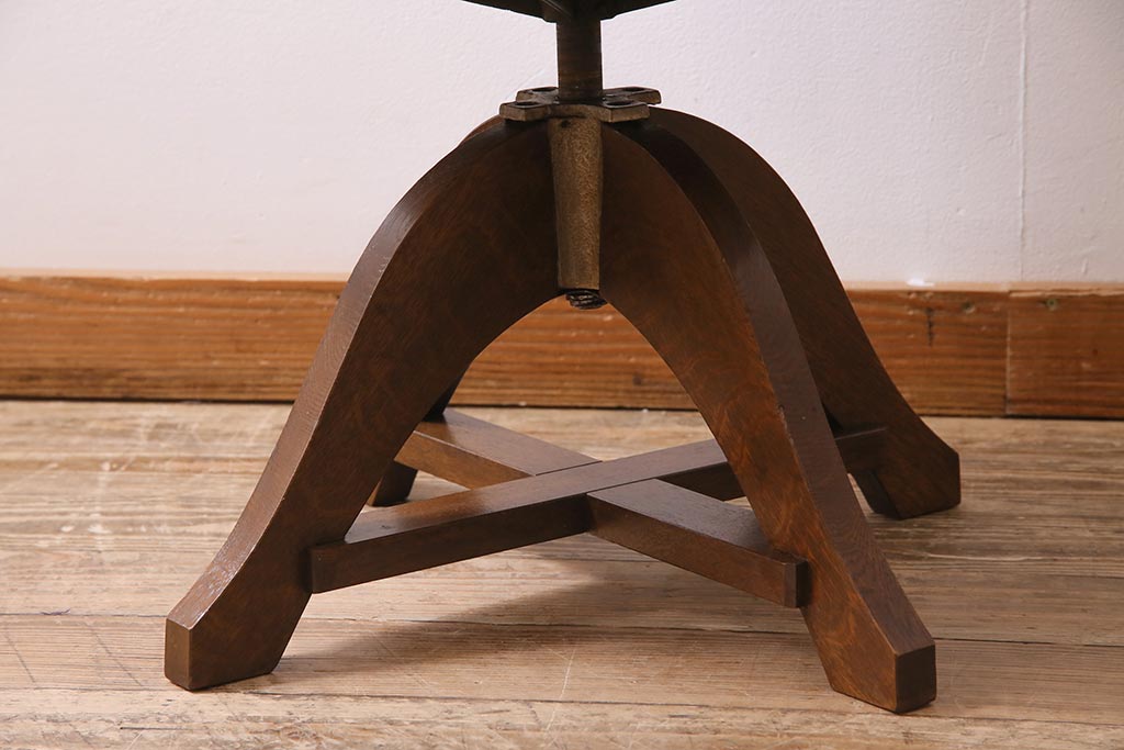 アンティーク家具　大正ロマン　ナラ材　レトロな佇まいのドクターチェア(回転椅子、アームチェア)(R-037163)