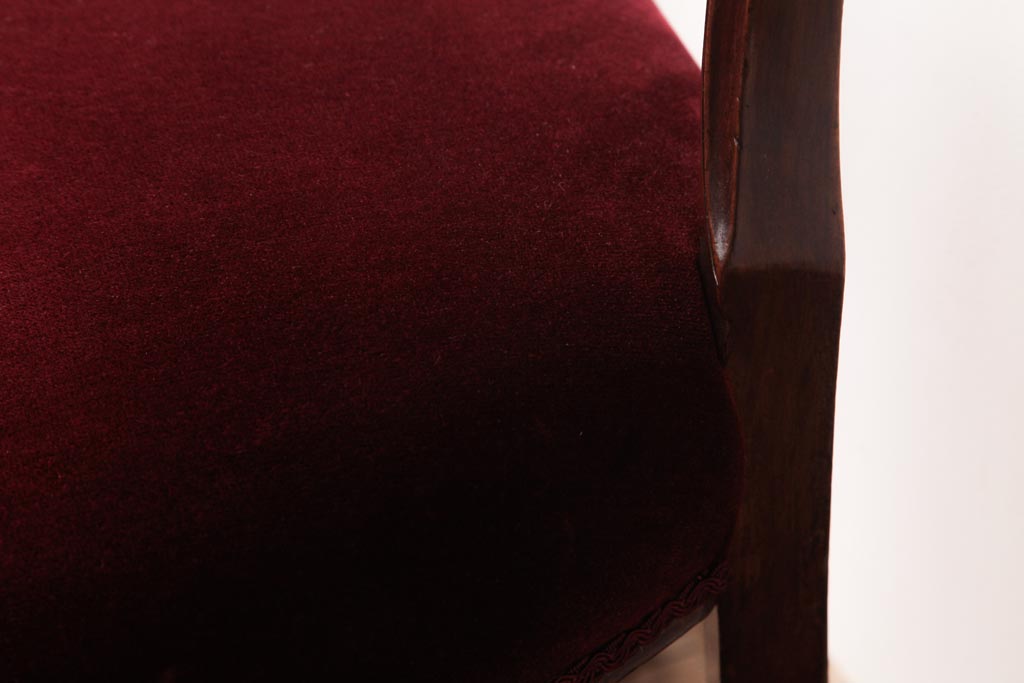 アンティーク家具　イギリスアンティーク　マホガニー材　優雅なバルーンバックチェア(ダイニングチェア、椅子)(R-037361)