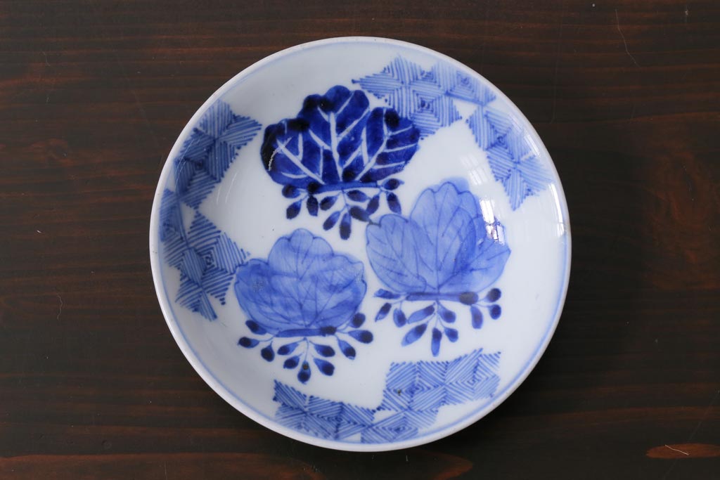 アンティーク雑貨　江戸期　伊万里　五三桐の紋様が描かれた染付小皿4枚セット(和食器)(R-037388)