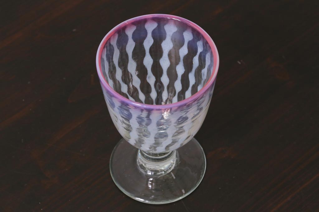 アンティーク雑貨　レトロ雑貨　大正期　赤縁玉垂れ文なつめ形氷コップ(グラス)(R-037392)