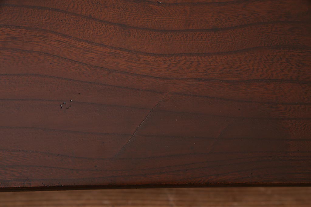 アンティーク家具　和製アンティーク　総ケヤキ材　一枚板　大胆な杢目が美しいレトロな角ちゃぶ台(ローテーブル)(R-037521)