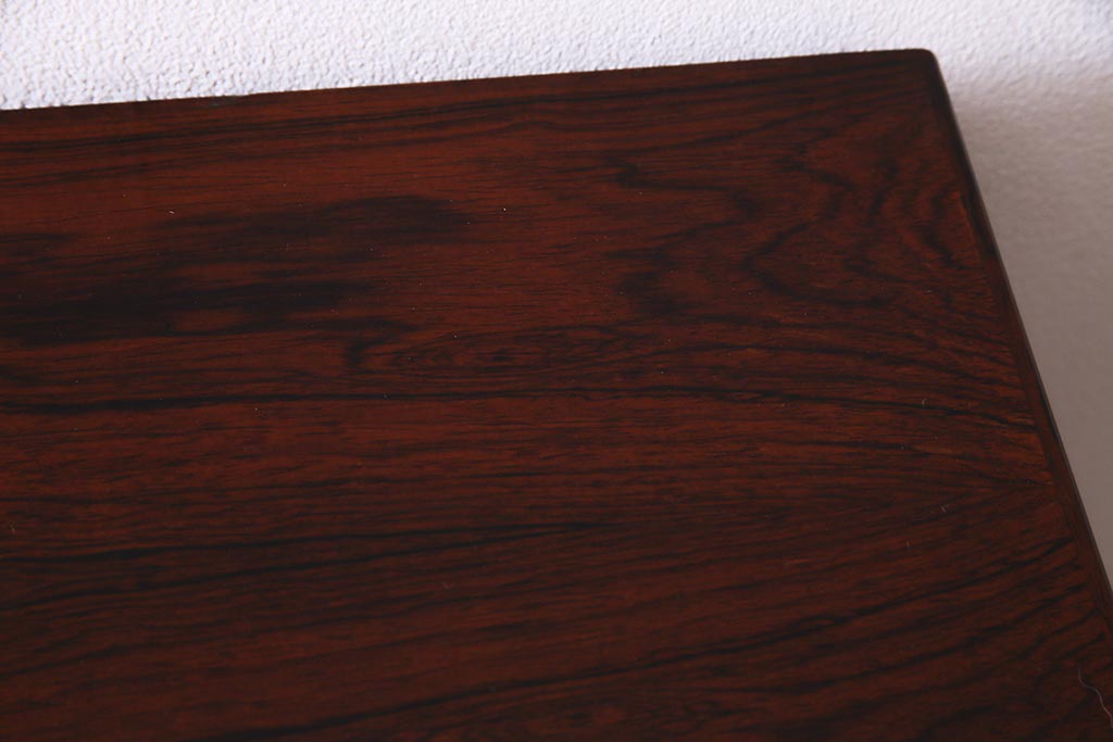 ヴィンテージ家具　ジャパンビンテージ　山品木工　ローズウッド材　サイドボード(キャビネット、収納棚)(R-037522)