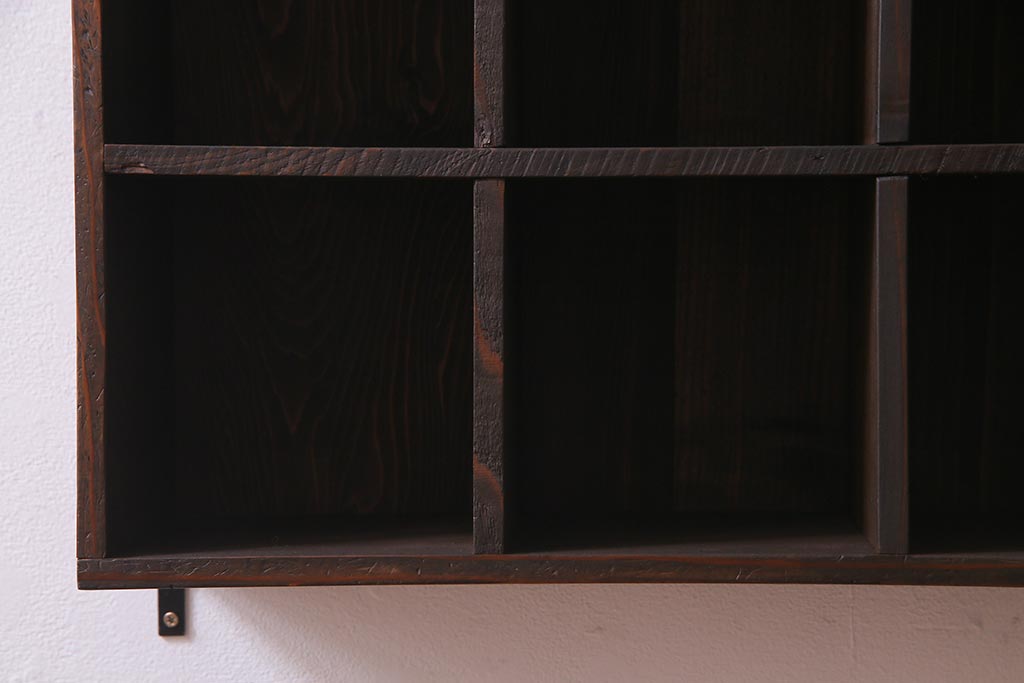 ラフジュ工房オリジナル　古材リメイク家具　3×3マス　収納とディスプレイが楽しめる壁掛けマス目棚(壁掛け収納棚、ウォールラック)(R-037525)