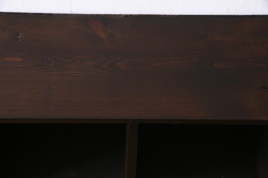 ラフジュ工房オリジナル　古材リメイク家具　2×4マス　収納とディスプレイが楽しめる壁掛けマス目棚(壁掛け収納棚、ウォールラック)(R-037579)