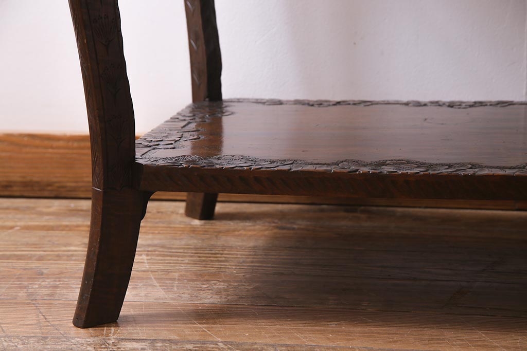中古　伝統工芸　軽井沢彫り　優美な意匠が施された和モダンのサイドテーブル(飾り台)(R-037686)